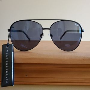 Quay Vivienne sunglasses